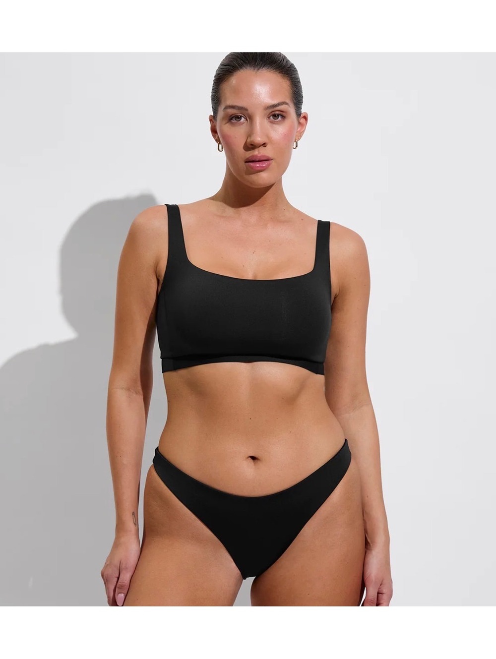 Left on Friday Streamline top in black Sz XL